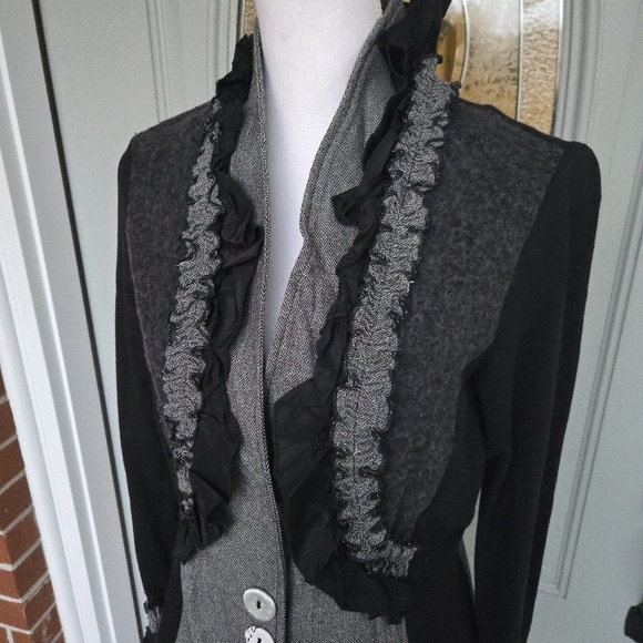 Bottega Mixed Media Ruffle Jacket - Picture 2 of 9